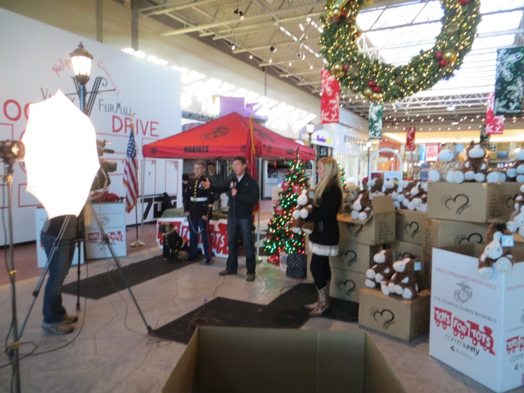 toysfortots2013valleyfairmalltoydrivecurtisray.jpg